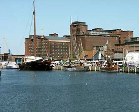 wis_hafen2_g.jpg